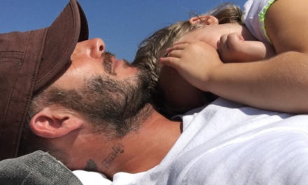 La siesta más tierna de David Beckham