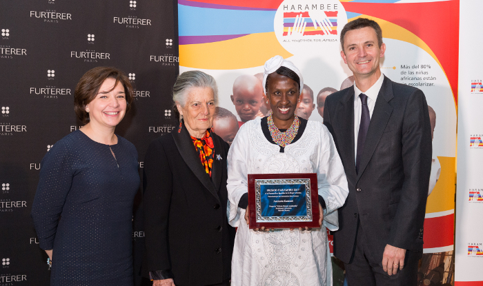 René Furterer apoya a la mujer africana