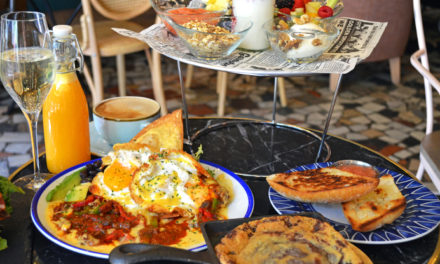 Disfruta de un completo brunch al estilo americano en Dingo