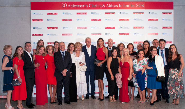 Clarins, 20 años junto a Aldeas Infantiles SOS