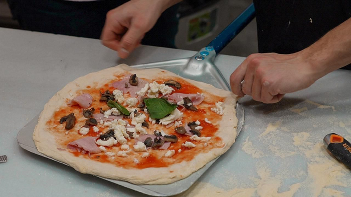 CONVIÉRTETE EN UN PIZZAIOLO NAPOLITANO EN TOTÓ E PEPPINO